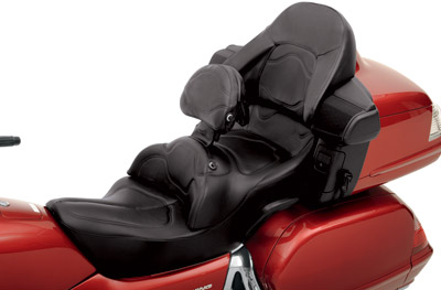 Saddlemen Road Sofa Deluxe Touring Seat with Driver Backrest